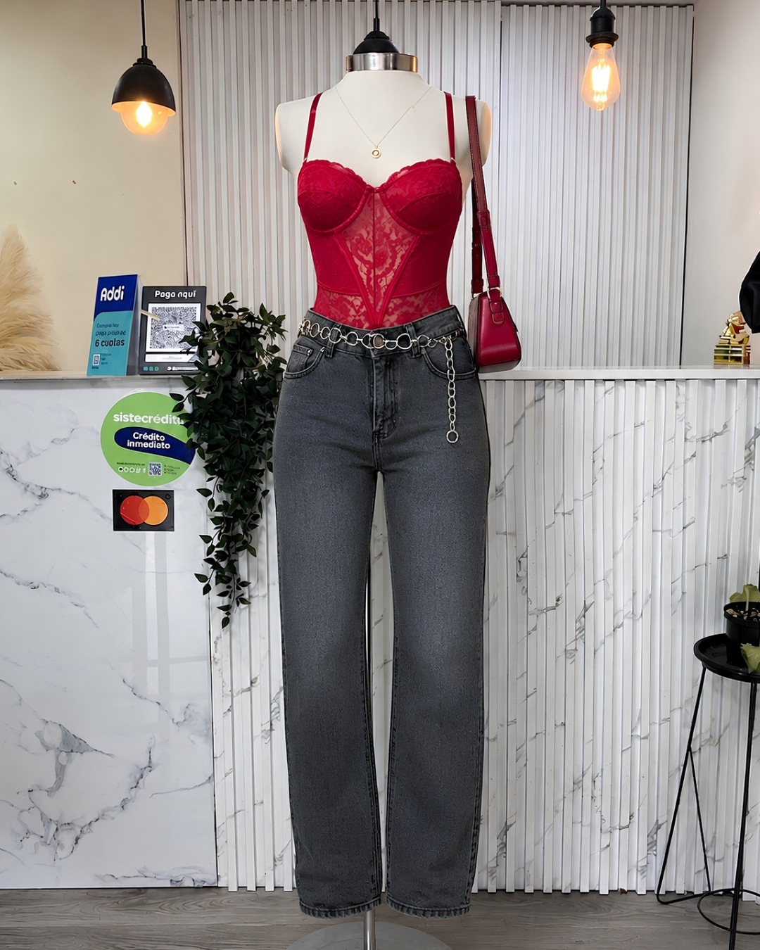 Combo Jean clásico + body encaje lucia